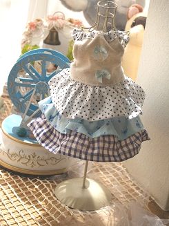 フェレットの洋服・服・お姫様・青いっぱいフリフリ・薄系１