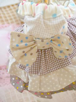 フェレットの洋服・服・お姫様・ふりふり水玉・茶色１
