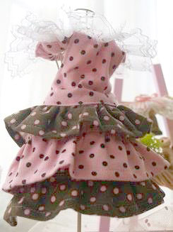 フェレットの洋服・ふりふり・水玉・ピンク茶色