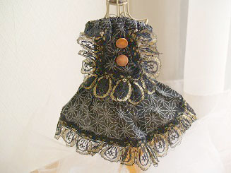 フェレットの洋服・黒い雪の女王・黒金メタル１