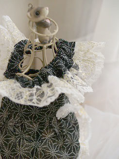 フェレットの洋服・黒い雪の女王・白金１