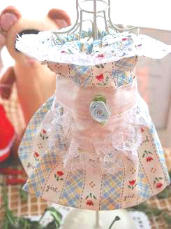 フェレットの服・チューリップエプロン・薄い青２