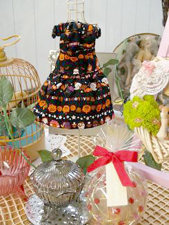 フェレットの洋服・ハロウィンドレス１