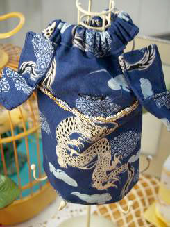 フェレットの着物・竜の舞・青２