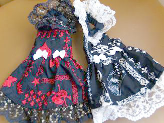 フェレットの服・ドクロドレス・両方