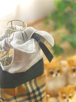 フェレットの服・制服・茶色チェックのズボン１