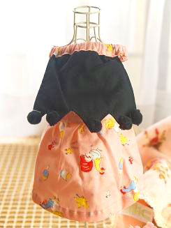 フェレットのベスト・ピンクに黒のマント３