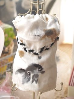 フェレット和装・墨絵の金魚