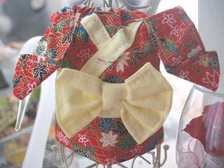 フェレット和物・めでたい晴れ着・赤にクリーム帯