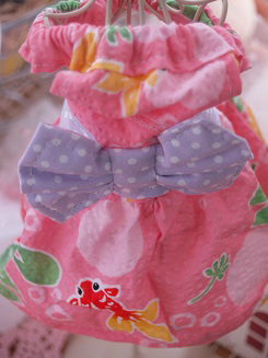 フェレット浴衣ドレス・ピンクの金魚３