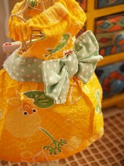 フェレット浴衣ドレス・黄色い金魚２