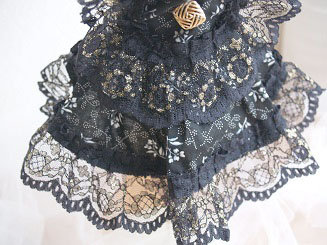 フェレットの洋服・黒い雪の女王・黒金ゴールド１