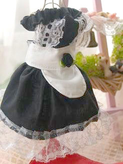 フェレットの洋服・黒バラのウェイトレス